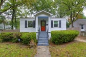 Lounge On Lincoln | Pet Friendly | 3BR Sleeps 6