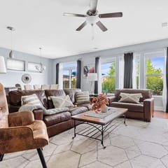 Contemporary 3BR | Mins to FT Jackson | Sleeps 7