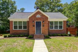Capes Cottage | 1BR By Rosewood - Image 2