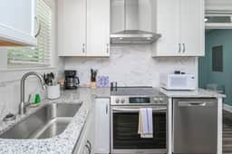 Capes Cottage | 1BR By Rosewood - Image 3