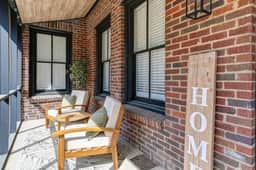 Downtown Farm Charm | Modern 1BR | Mins to USC - Image 5