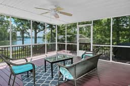 Easy Lake Living - Sleeps 8 - Image 4
