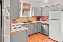 Simplicity on Sims | 3BR 1BA | Downtown - Image 2