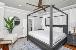 The Indigo - 2BR w/Hot Tub & Outdoor Space - Image 2