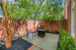 The Landing at Wheat St.| 2Br in the heart of USC - Image 3