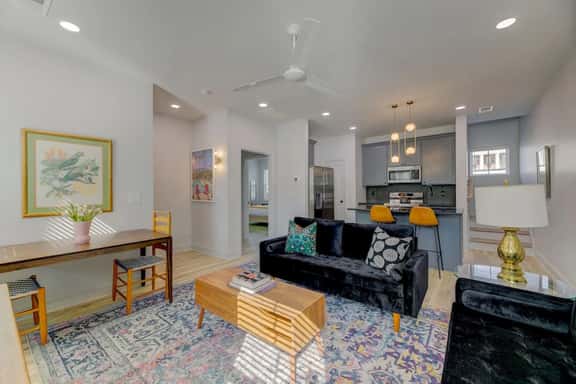 ☆ NEW Townhome @Township ☆ 3 King Beds | Fast Wifi - Image 1