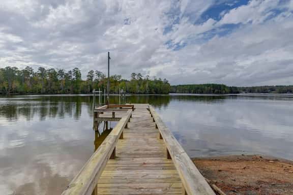 La La Lakehouse | Sleeps 6 on Lake Murray! - Image 1