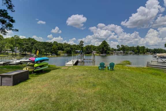 Lake Days & Cozy Nights | Lake Murray Getaway - Image 1