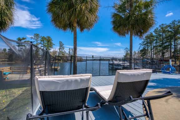 Lake Murray Lakeshore Lodge | Waterfront + Pool - Image 1