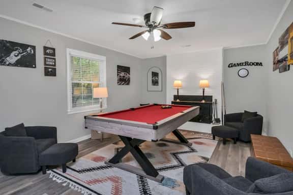 Lexington Leisure House- 4BR w/ Pool & Games - Image 1