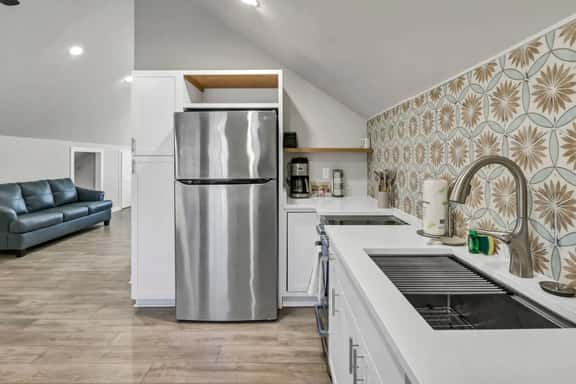 Margrave Studio | 1BR 1BA | Upstairs Duplex - Image 1