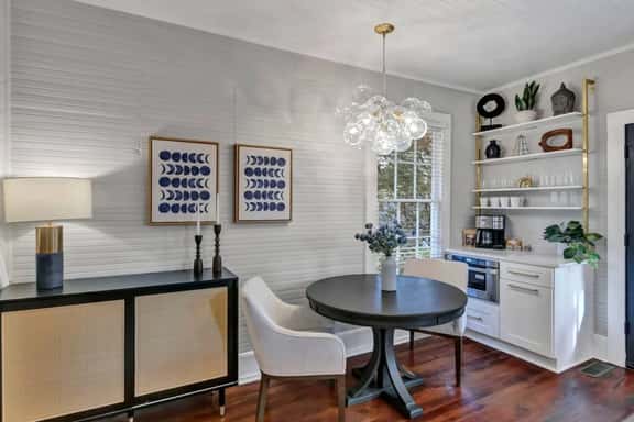 The Wren's Nest | 1BR 2BA Guesthouse - Image 1