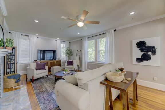 Sweet Suite on Sunset Home + Guest House | - Image 1