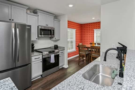 Taylor Cottage | The Pickens Cottages - Image 1