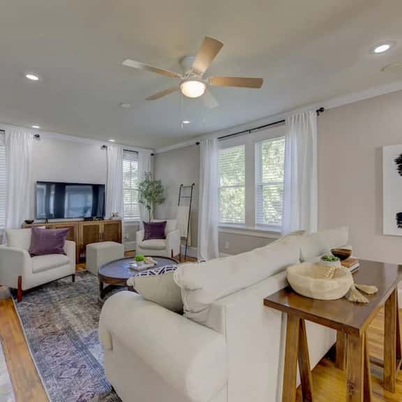 Sweet Suite on Sunset Home + Guest House | - Image 1