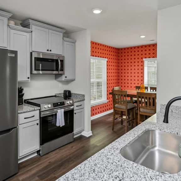 Taylor Cottage | The Pickens Cottages - Image 1