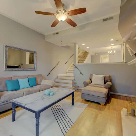 The Landing at Wheat St.| 2Br in the heart of USC - Image 1