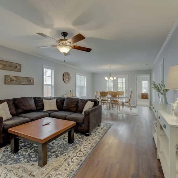 Walk Lex & Main St | Near Old Mill Brew Pub | 3BR - Image 1