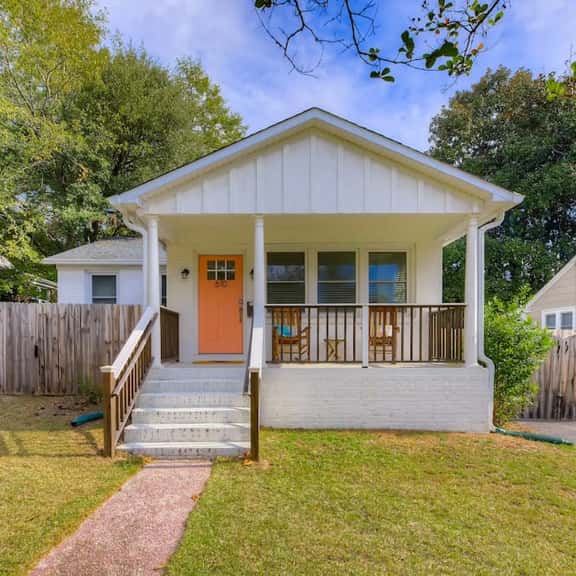 The Rose Door Retreat | 3BR 2BA Huge King Suite - Image 1