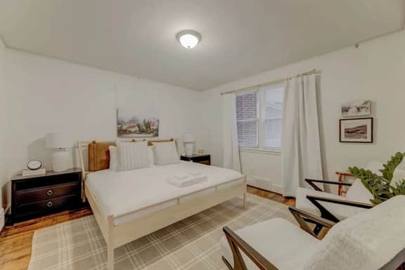 Funky River Bungalow Apt | 3BR 1.5BA Near DT Cola - Image 2