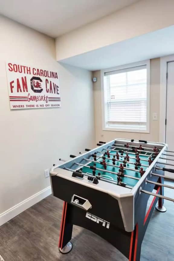 Heart of Cola | 3BR & Gamecock Game Room - Image 2