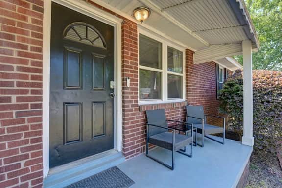 Hibiscus Hideaway | Relaxing 3BR Escape - Image 5