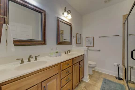 Lakeside at Bedford | 5BR Lake Murray Prosperity - Image 4