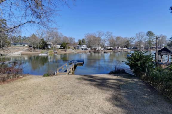 Lure & Leisure Lakehouse w/ Canoe | 3BR - Image 4