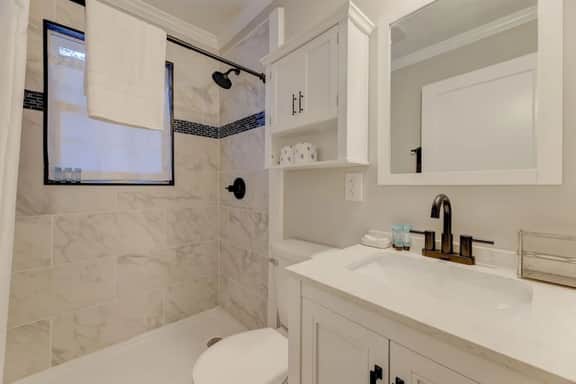 Quaint and Updated Columbia Cottage: Sleeps four! - Image 5