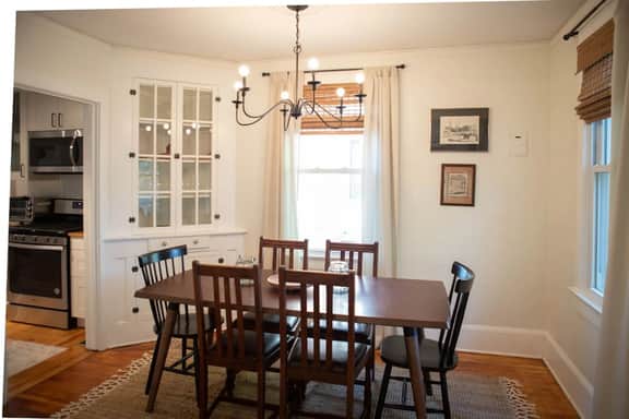 The Blue Door Farmhouse | 2BR 1BA Near DT Cola - Image 4