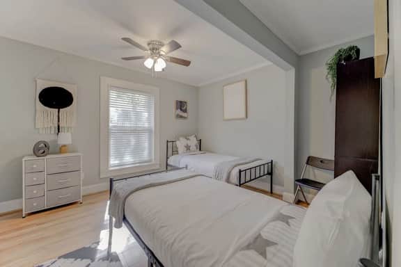 Walk WECO on State | Eats + Drinks + Shops + Rec - Image 3